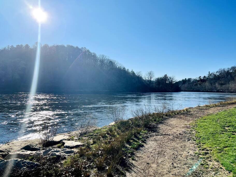 Tranquil River Apartment Asheville